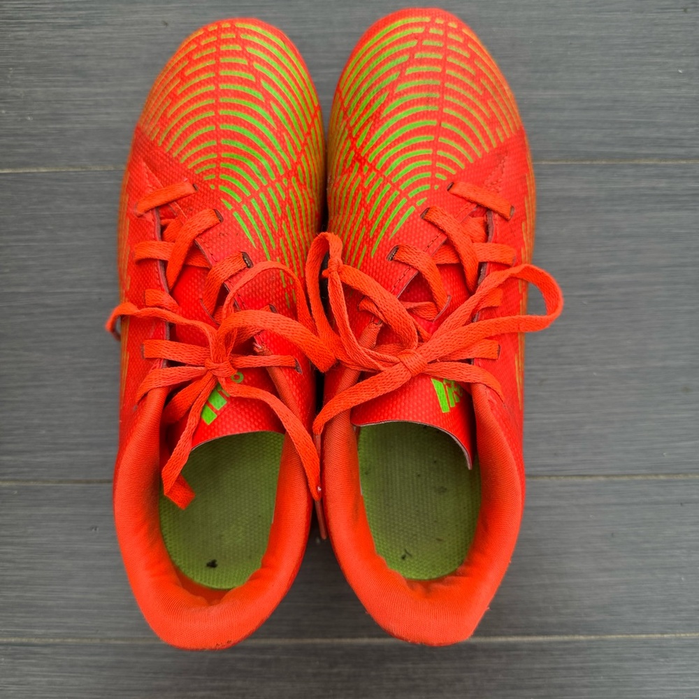 Adidas Red and Green Sneakers Vibrant Design